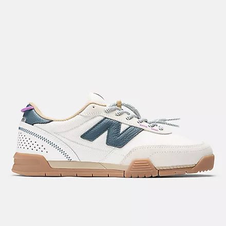 NB Numeric 440 V2 Trail Low - Sea Salt with Deep Ocean